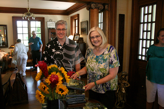 I met a delightful couple, Gregory Foreman and his wife Melodie, who both attended the event and bought books.